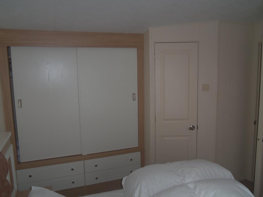The Cross Inn Cauldon Chambre photo